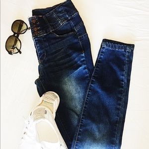 ⚡️SALE⚡️ Wax Jean High waisted skinny jeans